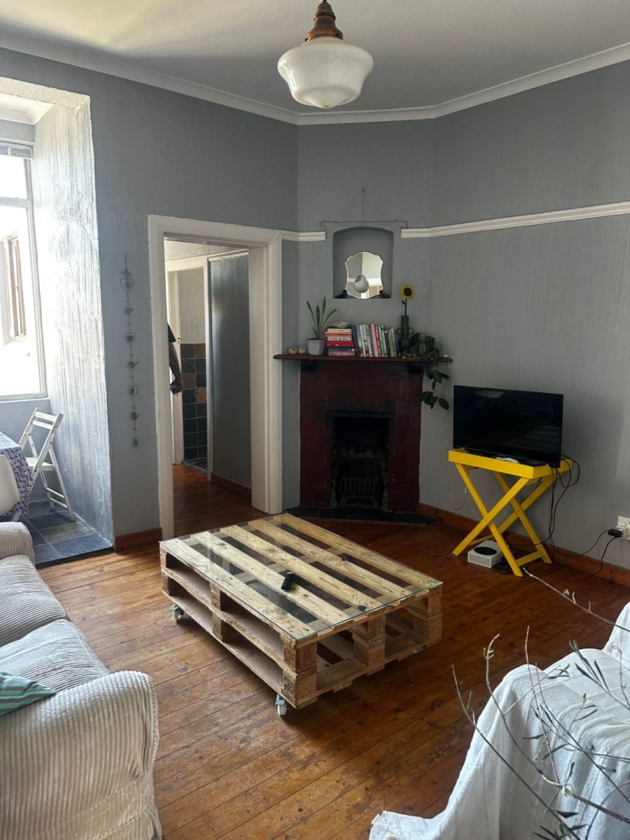 2 Bedroom Property for Sale in Sea Point Western Cape